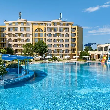 Hotel Midia Family