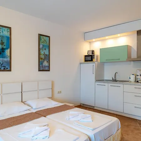 Hotel Midia Family 3*